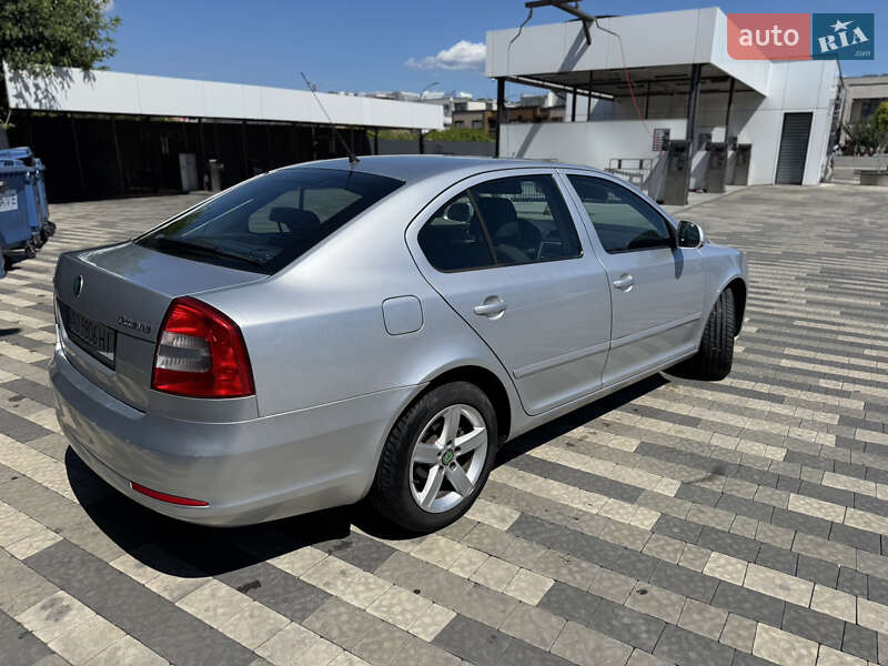 Лифтбек Skoda Octavia 2011 в Ужгороде фото 3 Лифтбек Skoda Octavia 2011 в Ужгороде