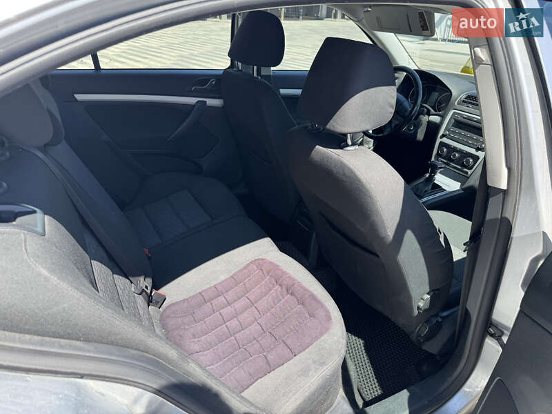 Лифтбек Skoda Octavia 2011 в Ужгороде фото 10 Лифтбек Skoda Octavia 2011 в Ужгороде