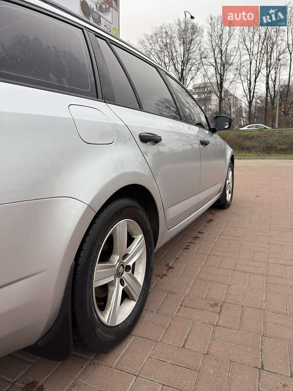 Универсал Skoda Octavia 2014 в Полтаве