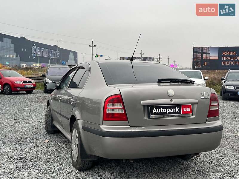 Лифтбек Skoda Octavia 2008 в Львове