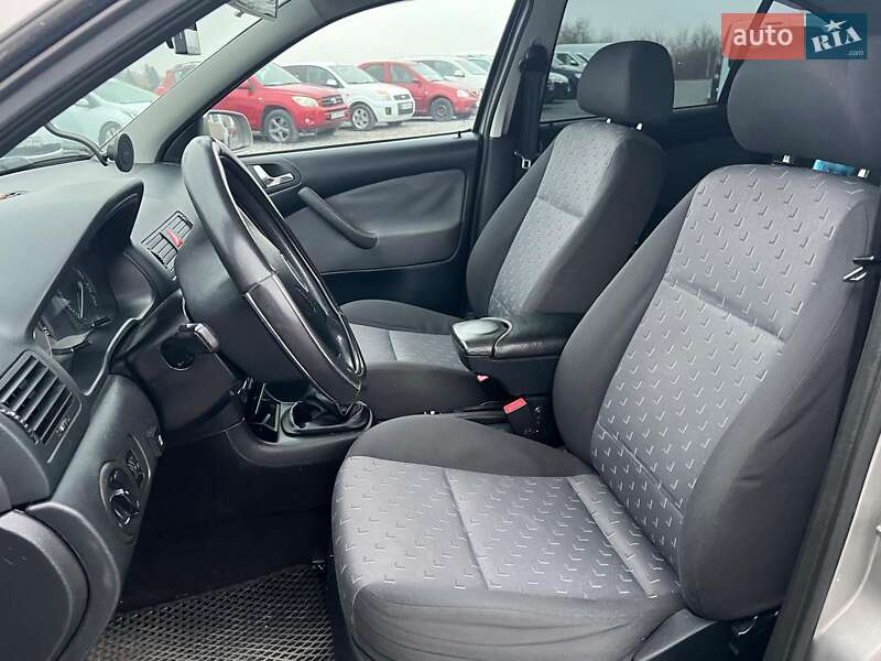 Лифтбек Skoda Octavia 2008 в Львове