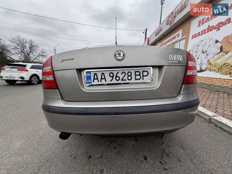Лифтбек Skoda Octavia 2008 в Фастове