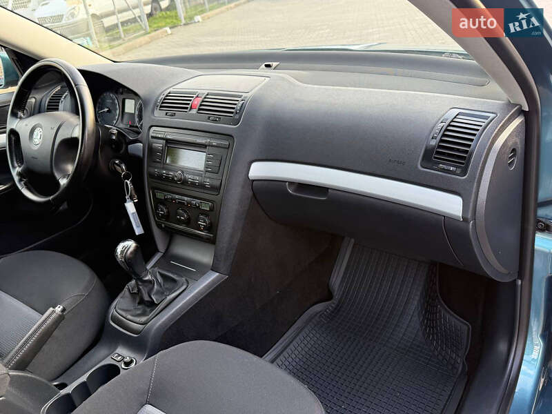 Универсал Skoda Octavia 2007 в Виннице