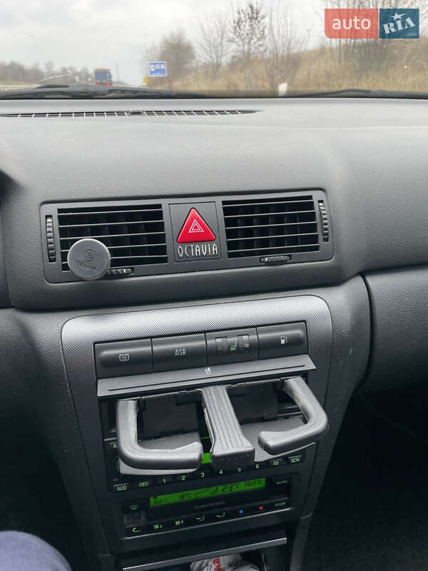 Універсал Skoda Octavia 2008 в Києві