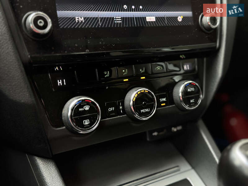 Універсал Skoda Octavia 2017 в Києві фото 13 Універсал Skoda Octavia 2017 в Києві