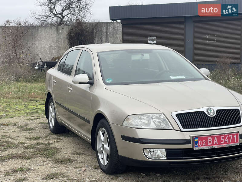 Лифтбек Skoda Octavia 2005 в Умани