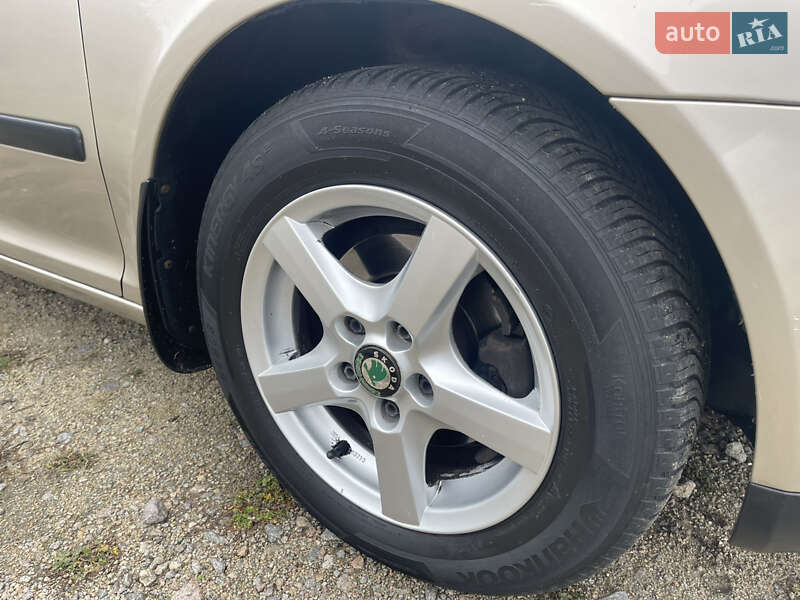 Лифтбек Skoda Octavia 2005 в Умани