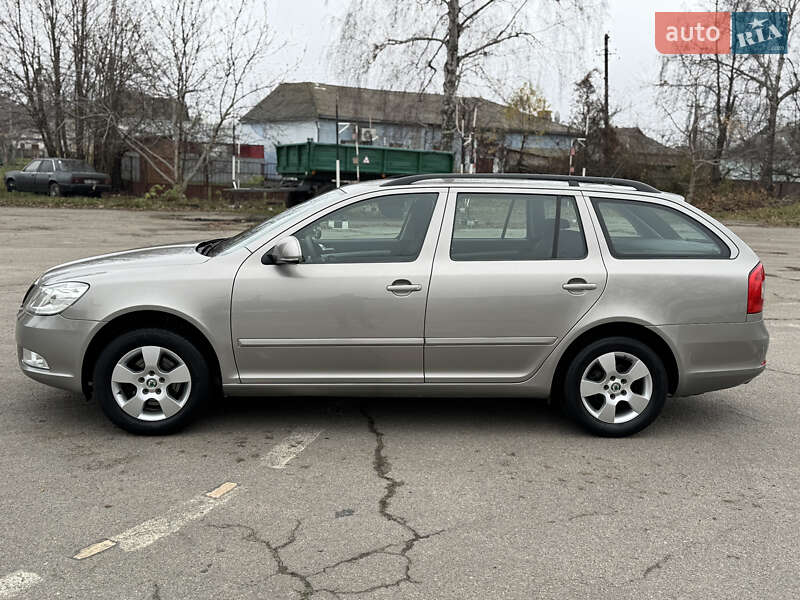 Универсал Skoda Octavia 2009 в Умани