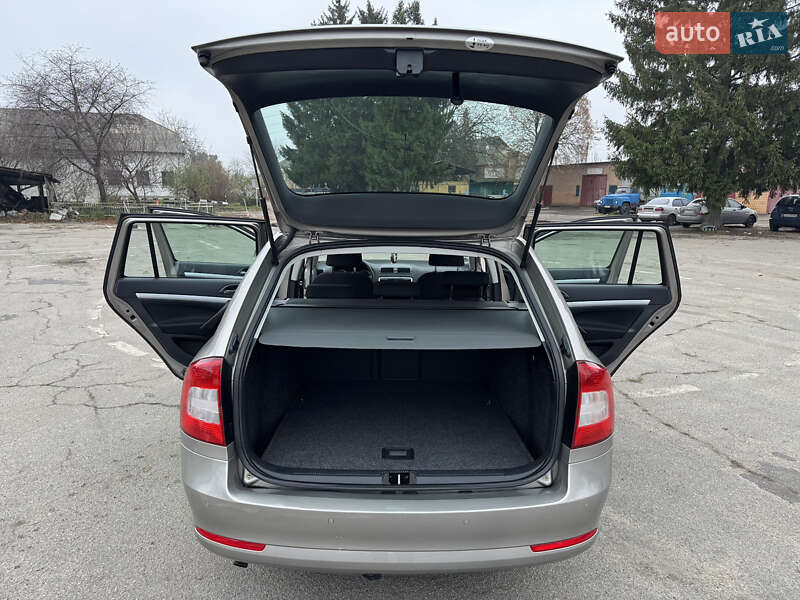 Универсал Skoda Octavia 2009 в Умани