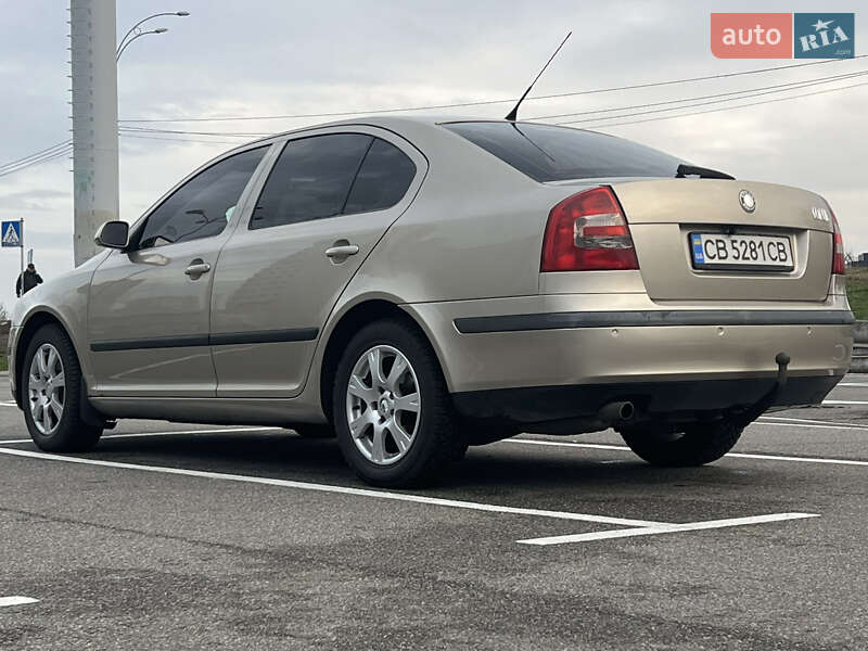 Лифтбек Skoda Octavia 2004 в Киеве