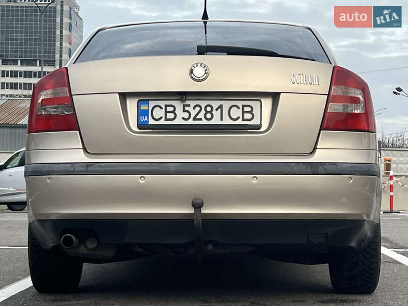 Лифтбек Skoda Octavia 2004 в Киеве