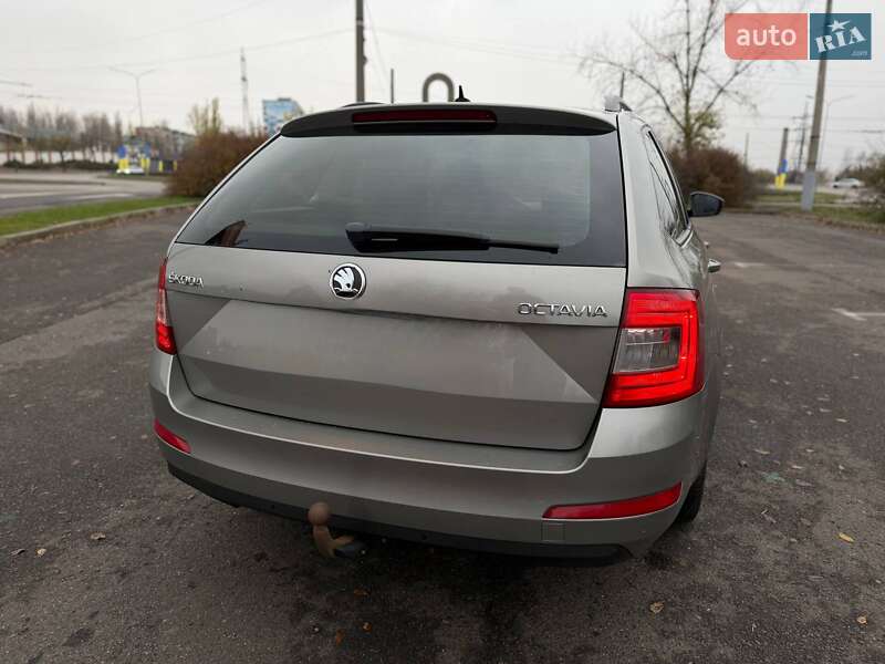 Универсал Skoda Octavia 2013 в Кривом Роге