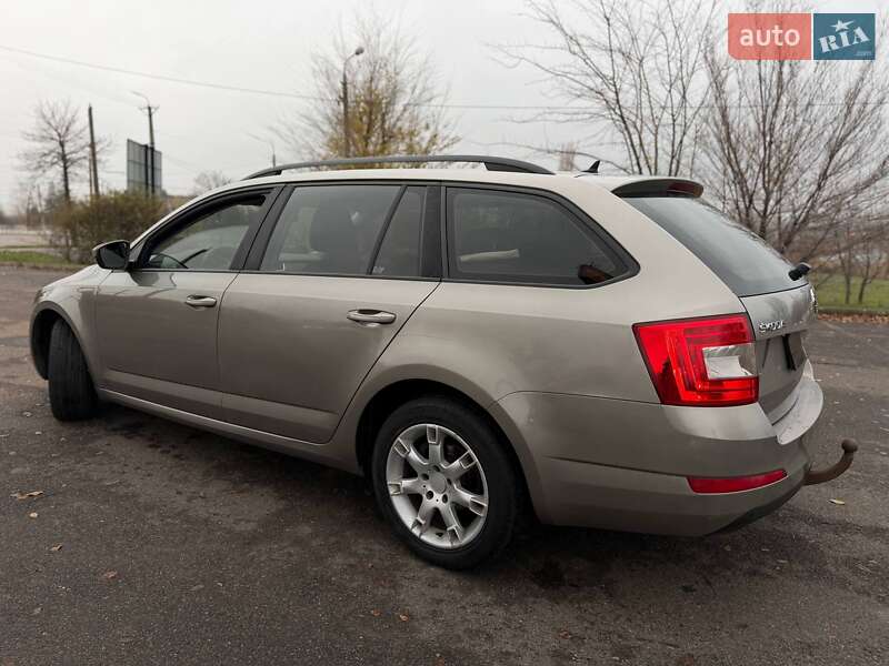 Универсал Skoda Octavia 2013 в Кривом Роге