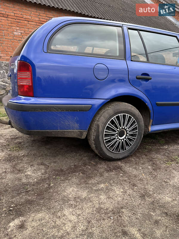 Универсал Skoda Octavia 2000 в Ахтырке