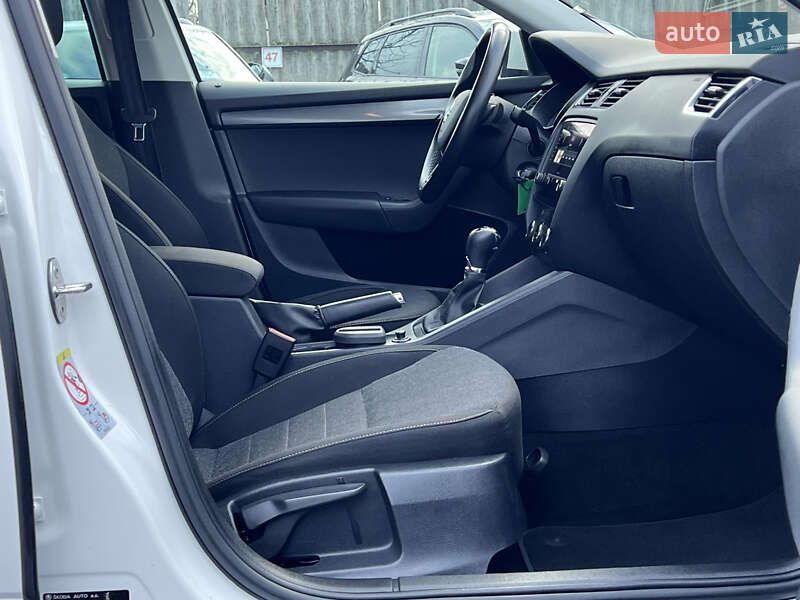 Универсал Skoda Octavia 2020 в Луцке