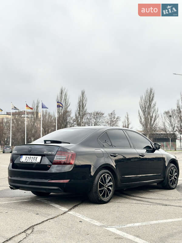 Лифтбек Skoda Octavia 2013 в Днепре