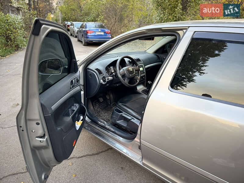 Лифтбек Skoda Octavia 2012 в Киеве фото 17 Лифтбек Skoda Octavia 2012 в Киеве