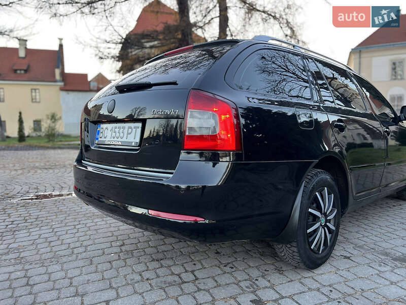 Универсал Skoda Octavia 2010 в Жовкве