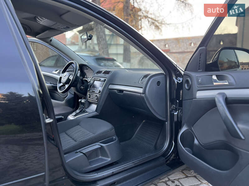 Универсал Skoda Octavia 2010 в Жовкве