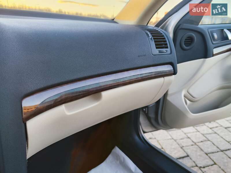 Универсал Skoda Octavia 2012 в Львове