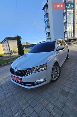 Універсал Skoda Octavia 2017 в Надвірній