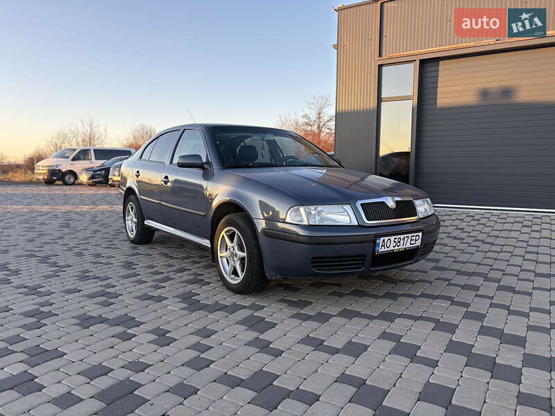Лифтбек Skoda Octavia 2005 в Мукачево фото Лифтбек Skoda Octavia 2005 в Мукачево