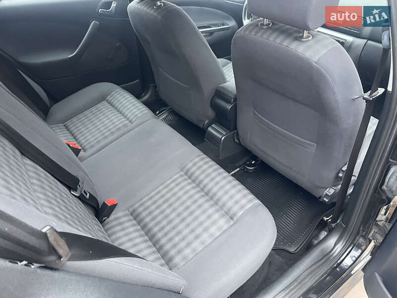 Универсал Skoda Octavia 2008 в Гайсине