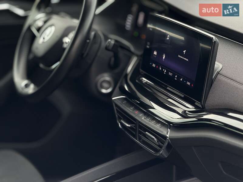 Универсал Skoda Octavia 2021 в Луцке фото 47 Универсал Skoda Octavia 2021 в Луцке