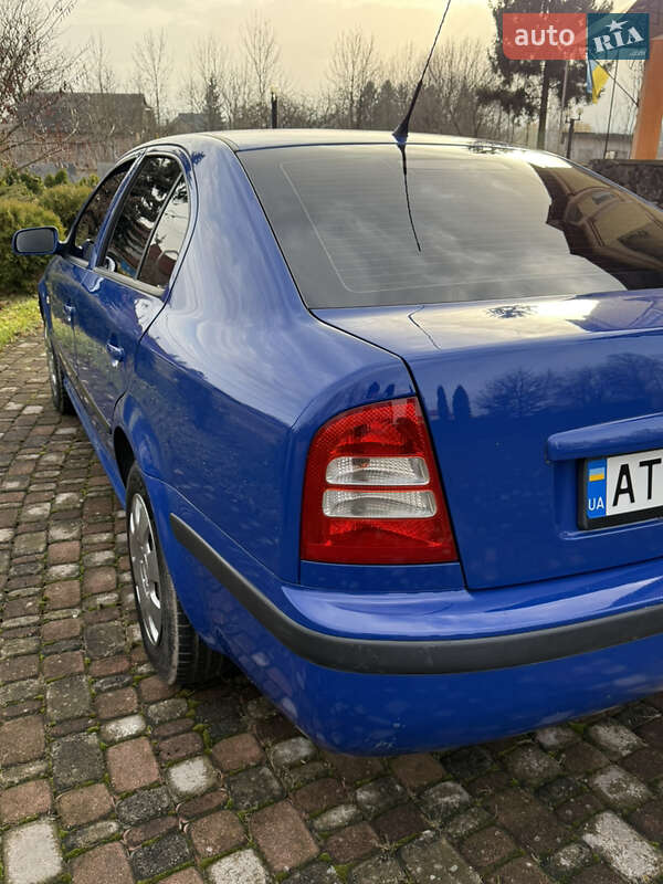 Лифтбек Skoda Octavia 2004 в Городенке