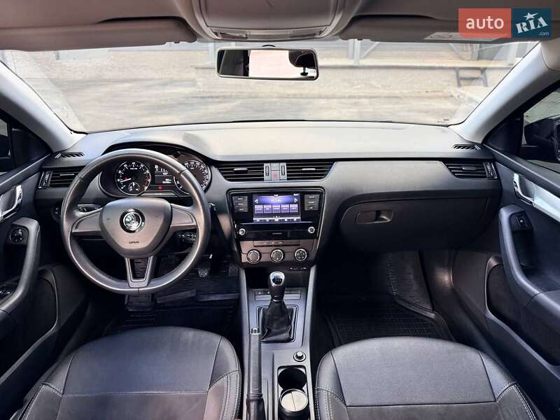 Лифтбек Skoda Octavia 2017 в Кривом Роге