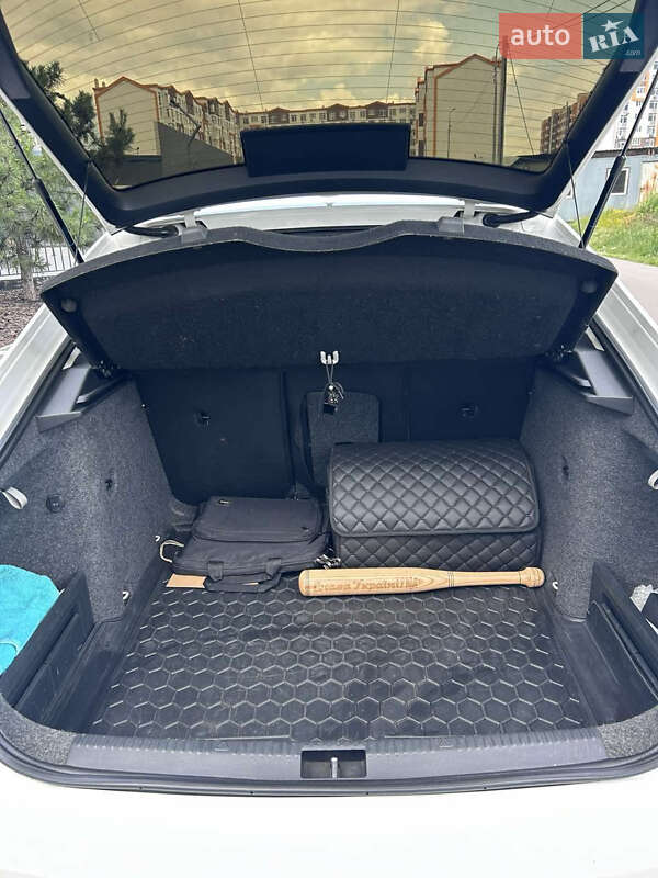 Лифтбек Skoda Octavia 2013 в Киеве фото 3 Лифтбек Skoda Octavia 2013 в Киеве