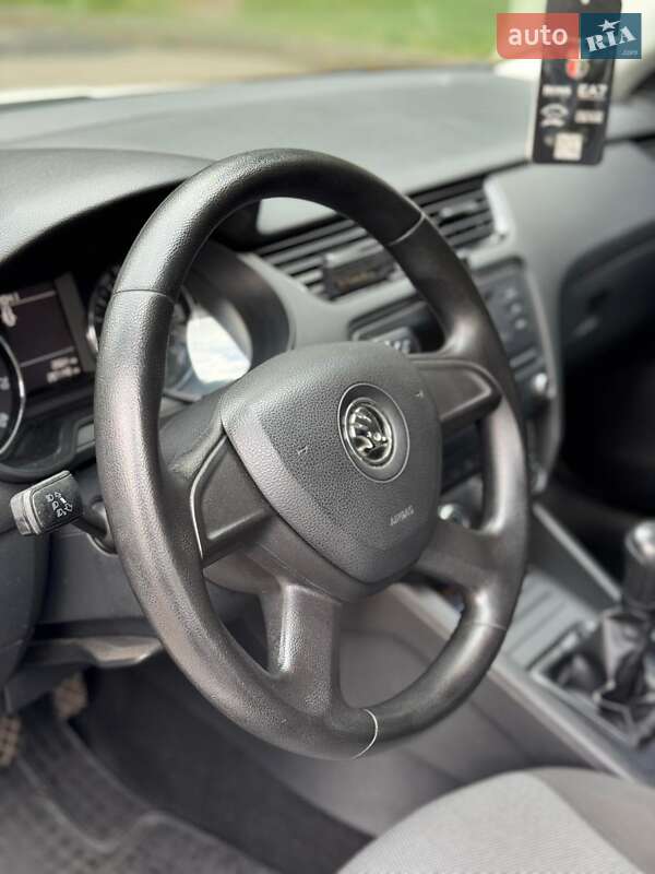 Лифтбек Skoda Octavia 2014 в Ровно