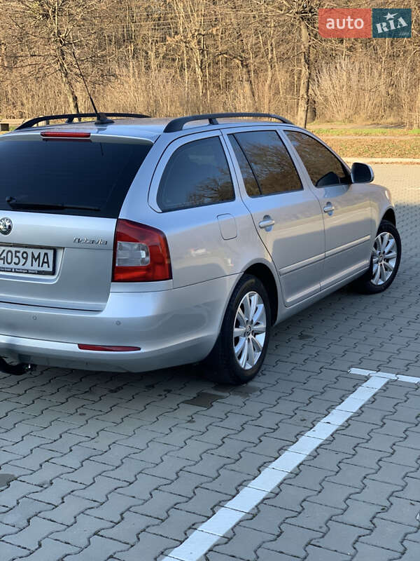 Універсал Skoda Octavia 2010 в Вінниці