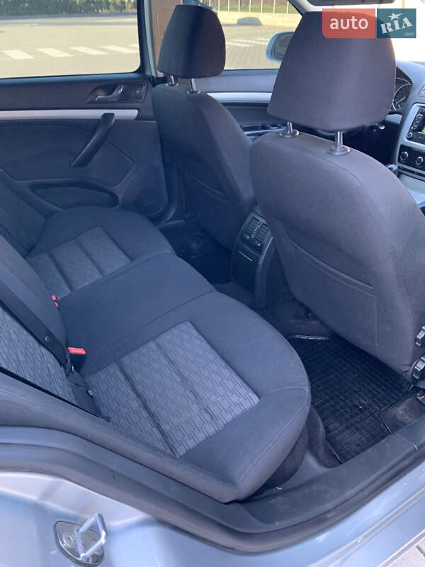 Універсал Skoda Octavia 2010 в Вінниці