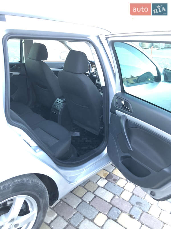 Универсал Skoda Octavia 2012 в Бродах