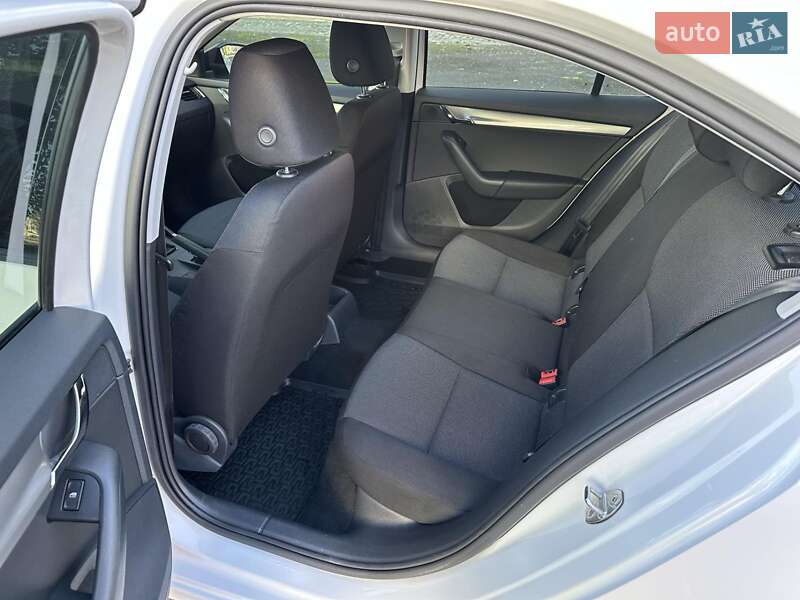 Лифтбек Skoda Octavia 2016 в Киеве