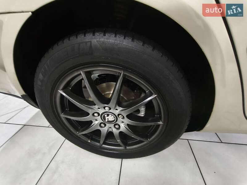 Універсал Skoda Octavia 2005 в Охтирці