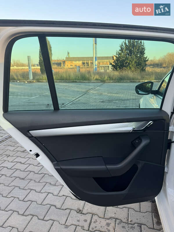 Универсал Skoda Octavia 2016 в Львове