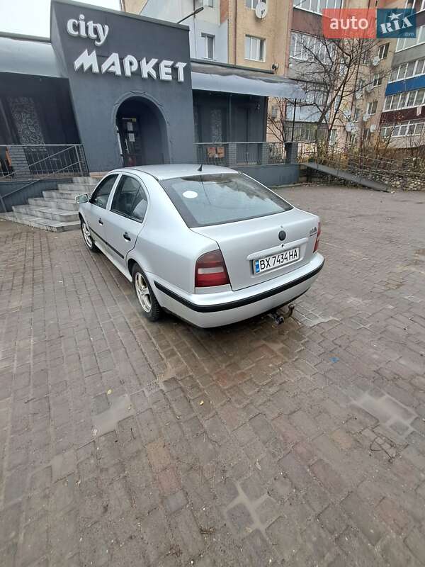 Лифтбек Skoda Octavia 2000 в Дунаевцах