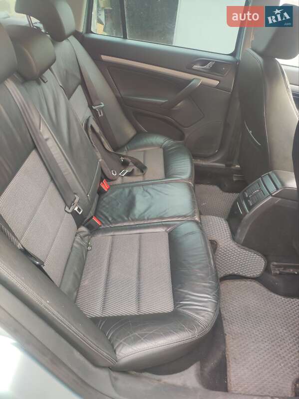 Универсал Skoda Octavia 2010 в Чигирине