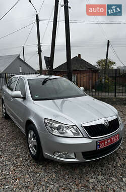 Ліфтбек Skoda Octavia 2009 в Первомайську