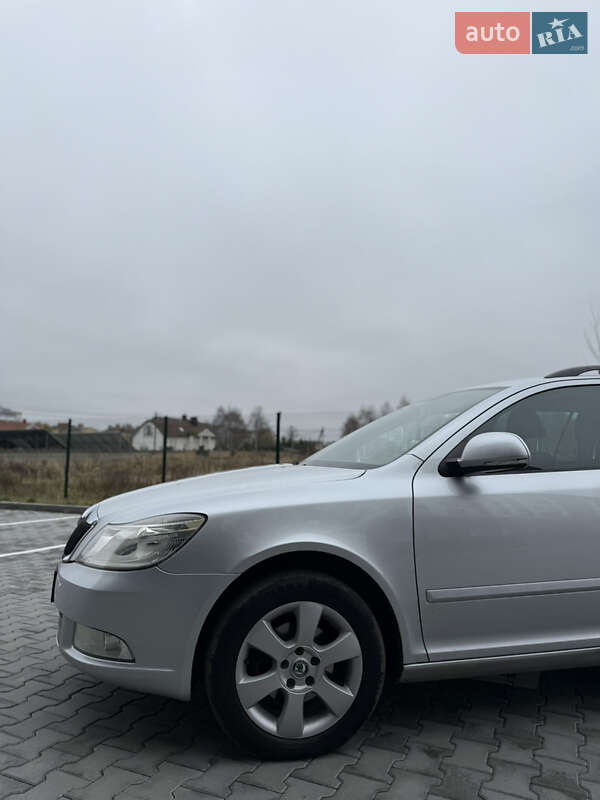 Универсал Skoda Octavia 2010 в Луцке