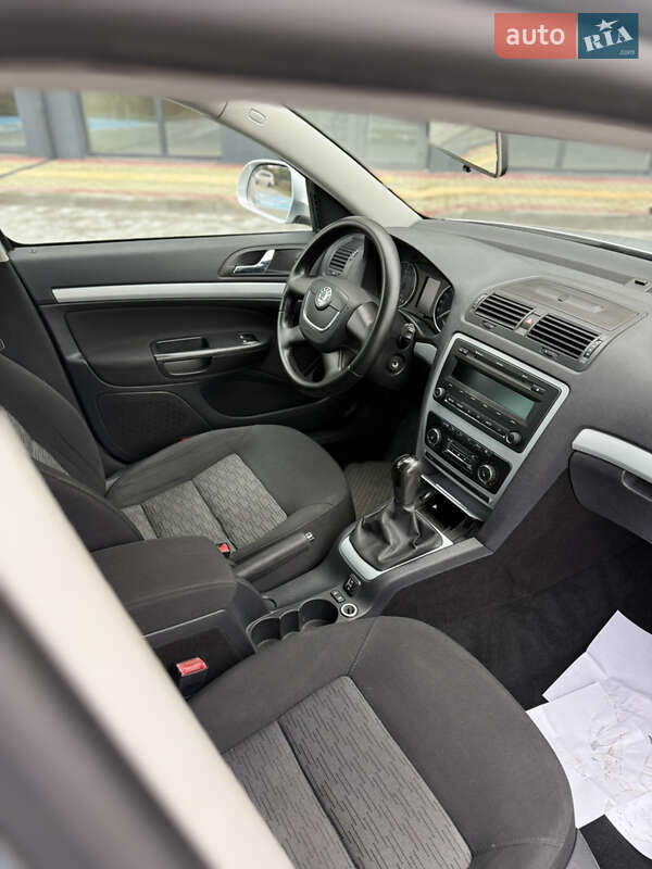 Универсал Skoda Octavia 2010 в Луцке