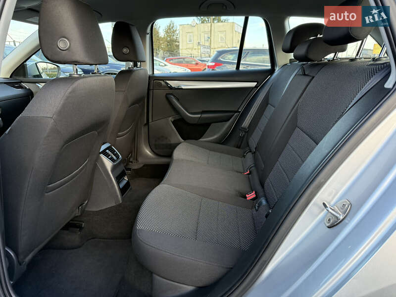 Универсал Skoda Octavia 2014 в Стрые