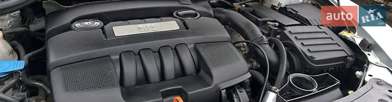 Универсал Skoda Octavia 2010 в Желтых Водах