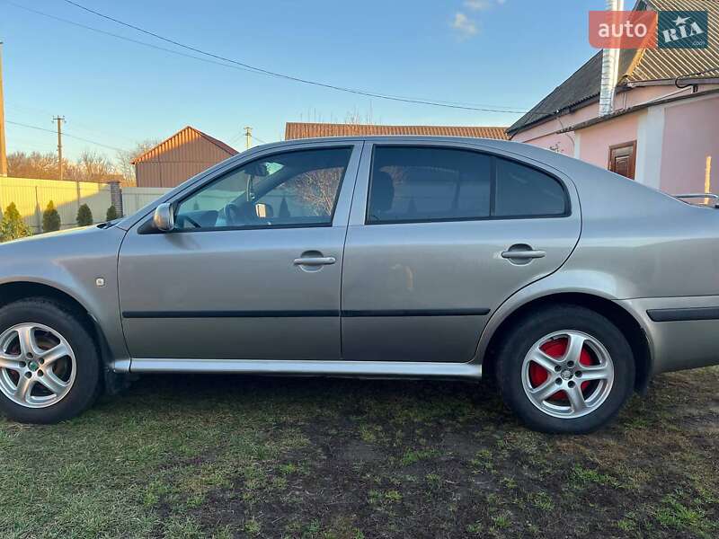 Лифтбек Skoda Octavia 2007 в Березане