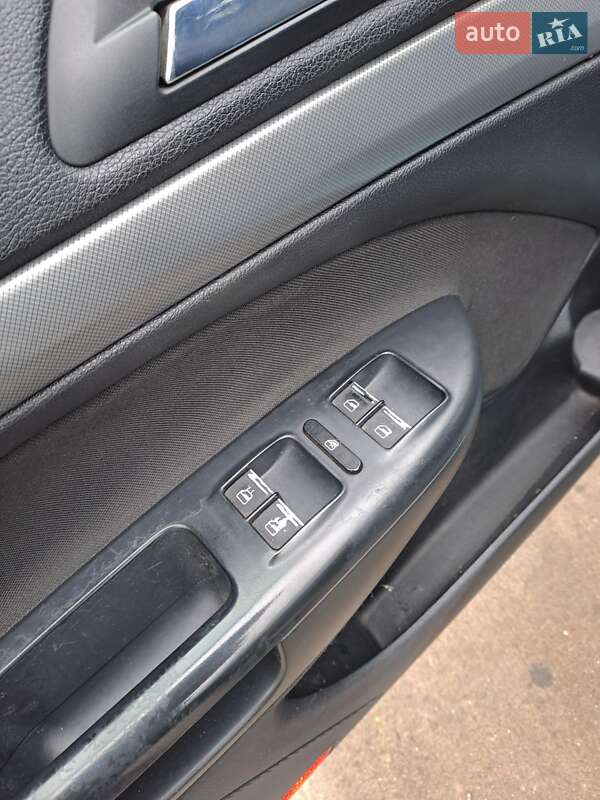 Лифтбек Skoda Octavia 2005 в Славуте