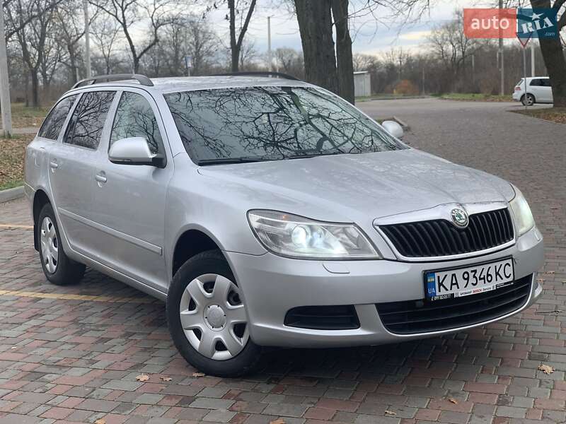 Универсал Skoda Octavia 2011 в Кропивницком фото 2 Универсал Skoda Octavia 2011 в Кропивницком