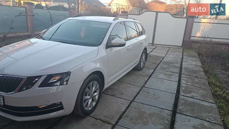 Универсал Skoda Octavia 2017 в Ужгороде фото 2 Универсал Skoda Octavia 2017 в Ужгороде