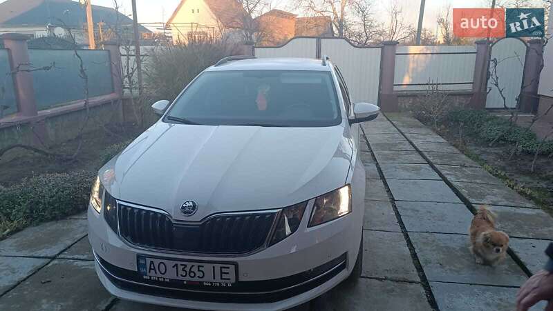 Универсал Skoda Octavia 2017 в Ужгороде фото 3 Универсал Skoda Octavia 2017 в Ужгороде